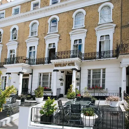 Whiteleaf Hotel